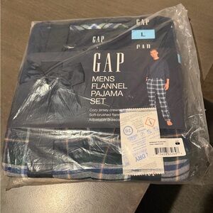 GAP Men's Blue Plaid Flannel Pajama Set